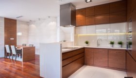 Modern kitchen in wood 